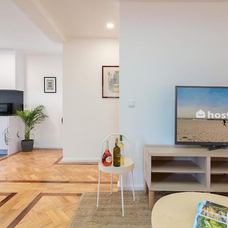 Host Wise - Spacious Fresh Flat W Terrace - Near Sea เอสปีโญ ภายนอก รูปภาพ