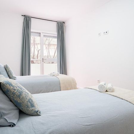 Host Wise - Spacious Fresh Flat W Terrace - Near Sea เอสปีโญ ภายนอก รูปภาพ